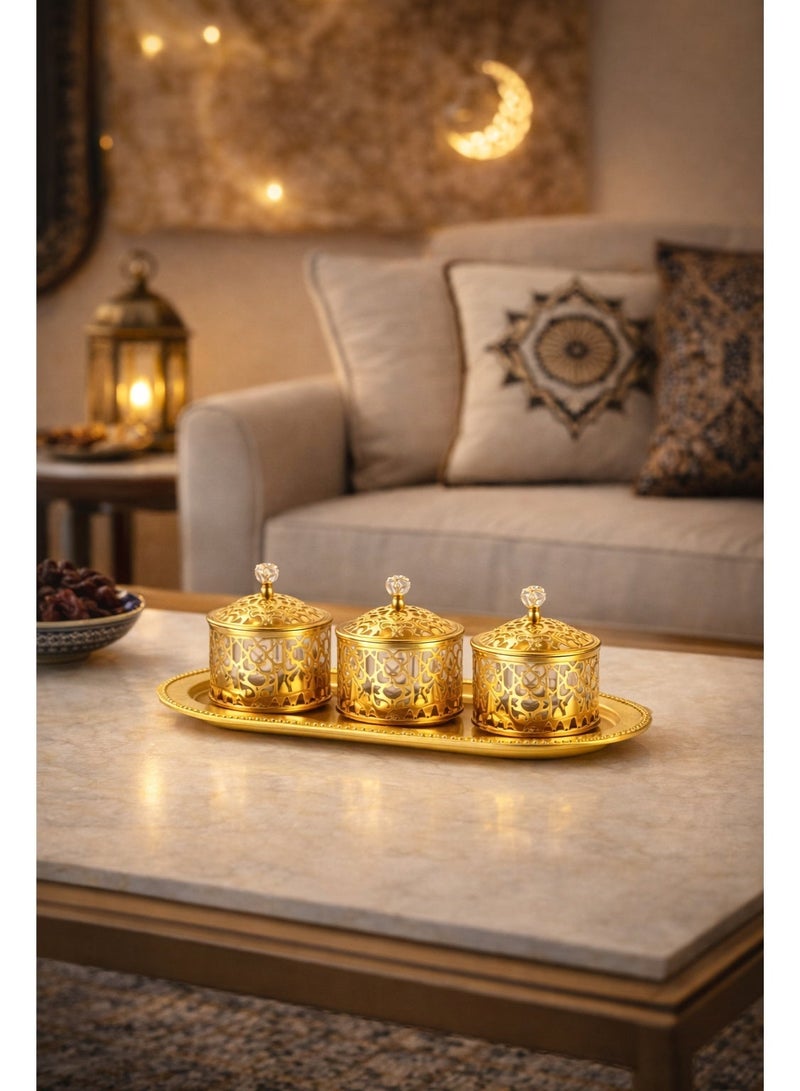 أولودينيز  طقم ضيافة رمضاني فاخر من 4 قطع – قاعدة معدنية مع 3 علب زجاجية بزخارف إسلامية - Image 2